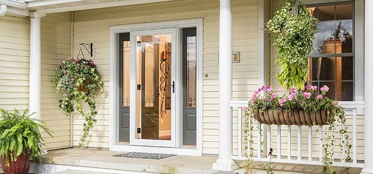 screen door installation in Pinecrest