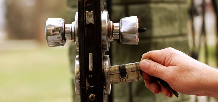 front door latch repair Pinecrest